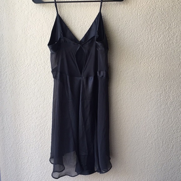 Victoria's Secret silk/mesh slip - Picture 4 of 4